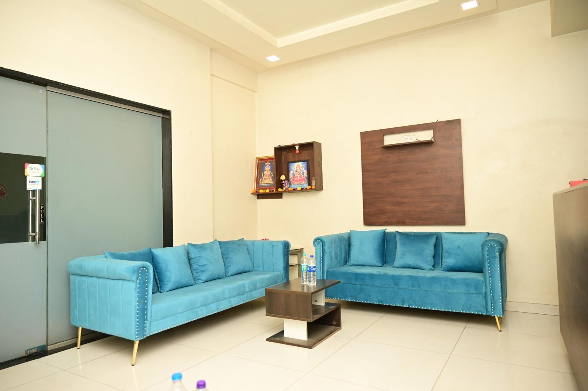 Hmr - Hmr Royal Hotel 3*