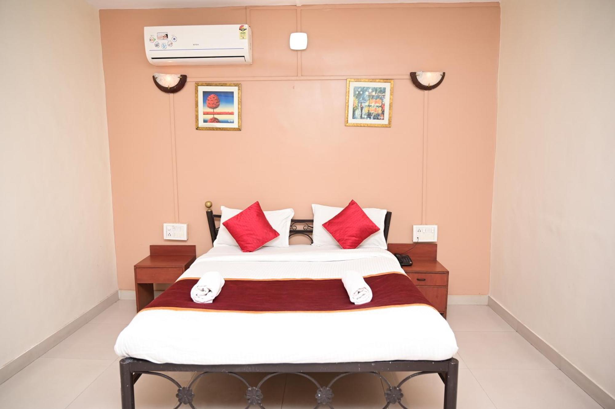 Hmr - Hmr Royal Hotel