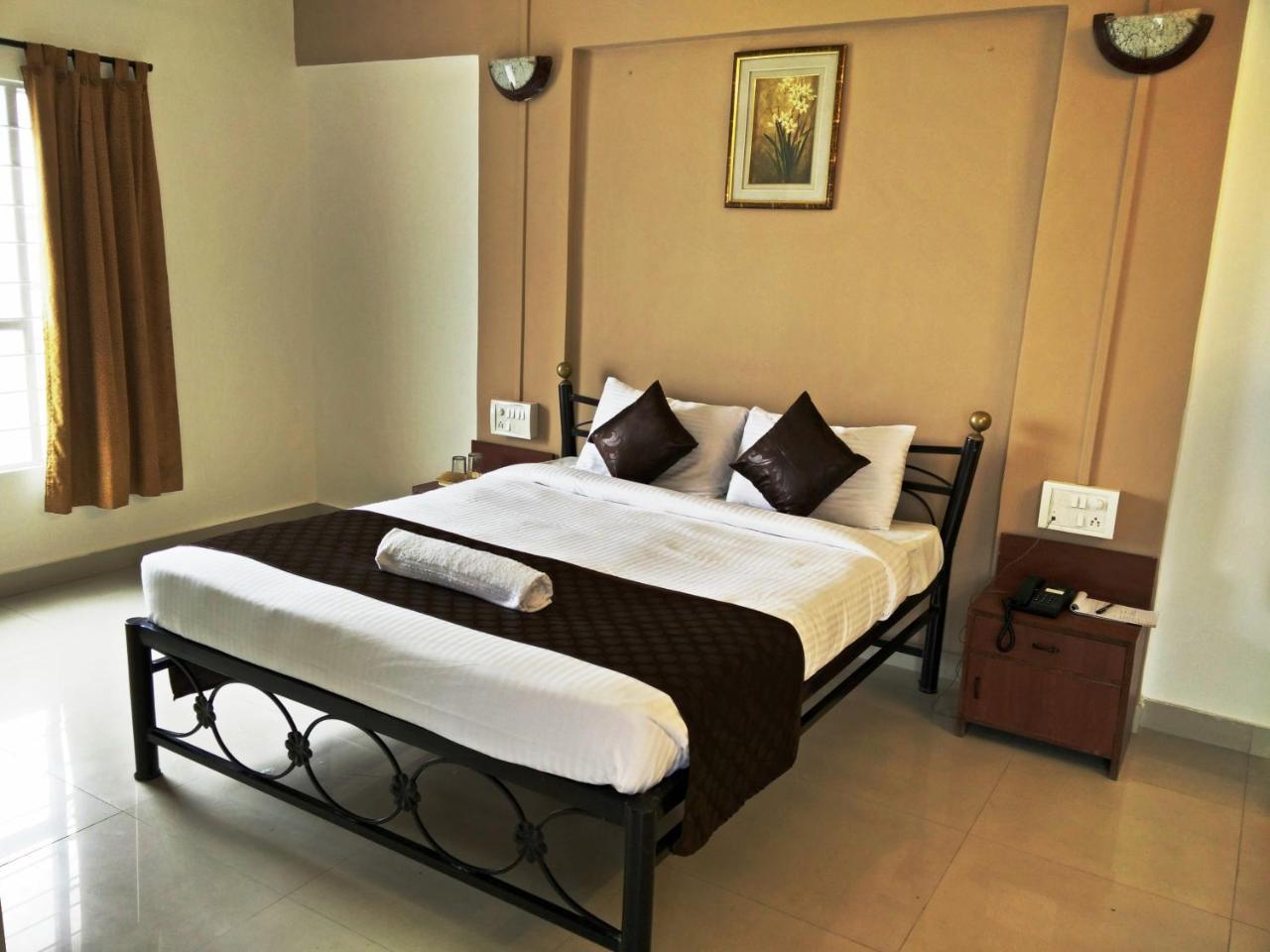 Hotel Hmr - Hmr Royal